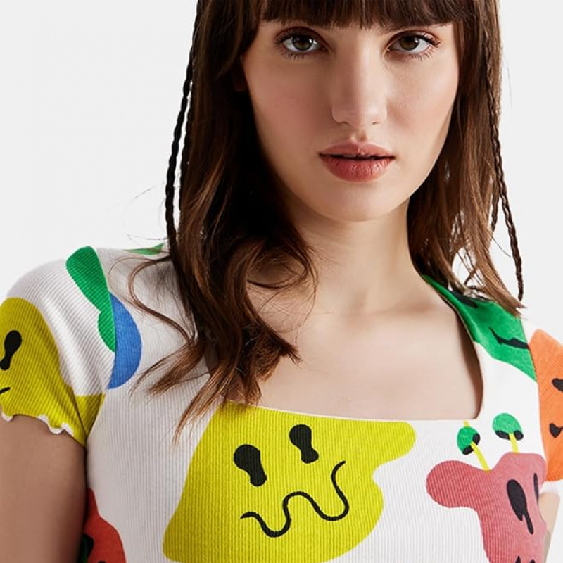 Trippy Smiles Women and Girls All Over Print Short Sleeve Cropped Tops